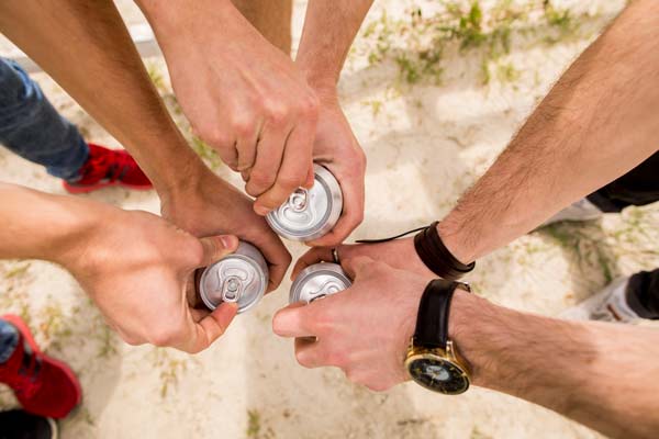 Blog - Que Tal Beber Sua Cerveja Geladinha e de Quebra com sua Marca? 18/07/2026 02:29:43